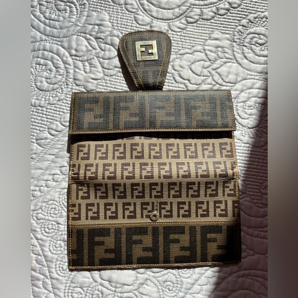 Fendi wallet - Picture 2 of 5